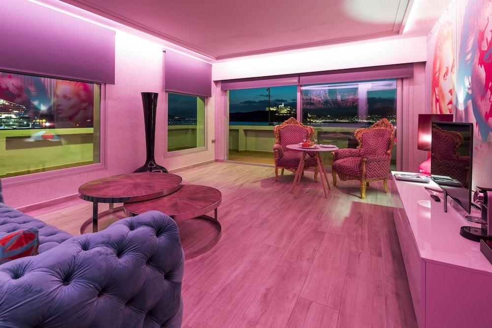 Corso & 4* Ibiza