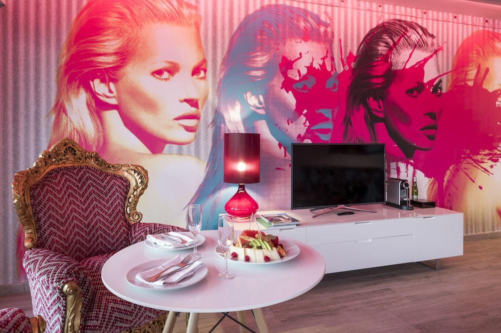 Corso & 4* Ibiza